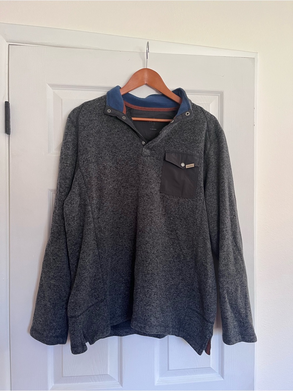 Woolrich • Men's Gray Fleece Pullover Sweater